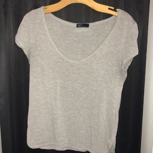 Grey tshirt